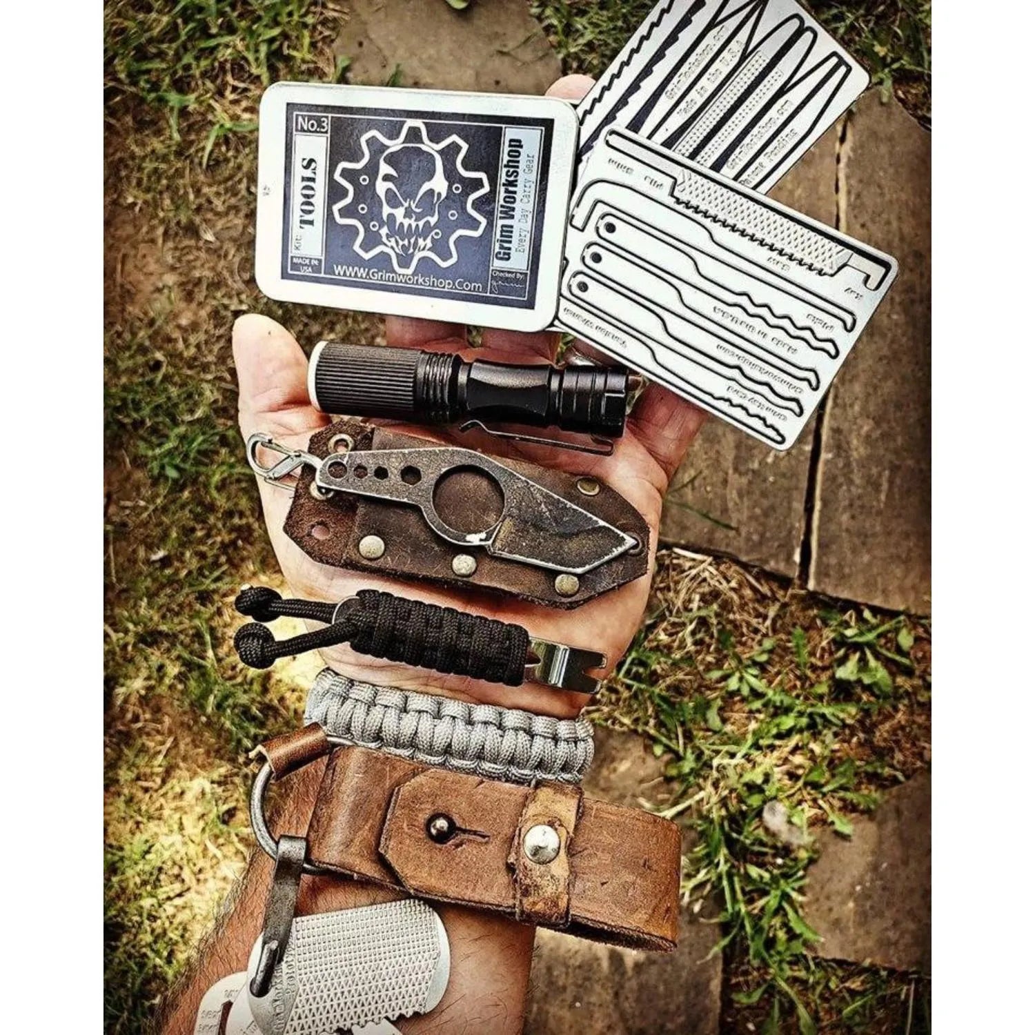 Grim Key Card : Credit Card Lock Pick Set and Escape Kit