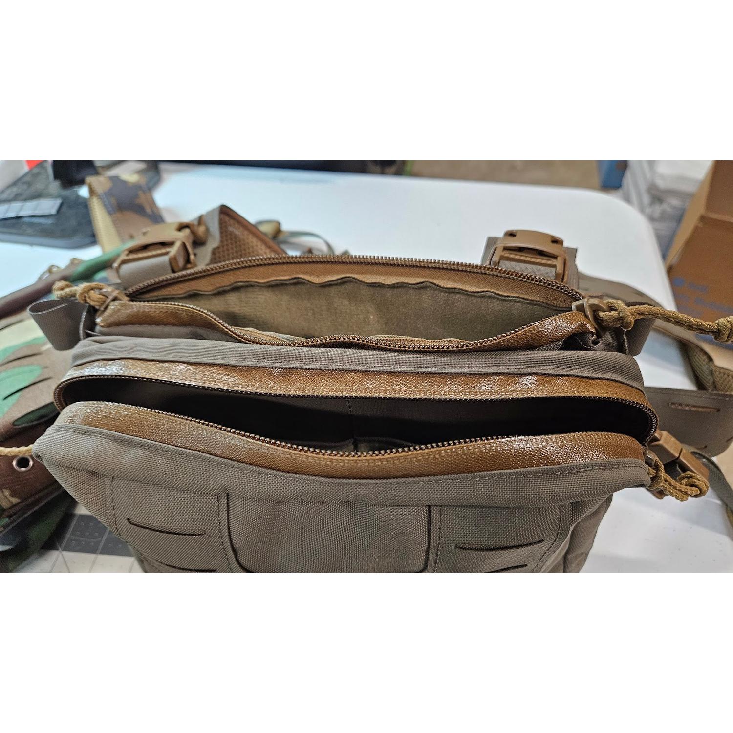 Kangaroo Pocket Pouch – Full-Length Zippered Insert for Modular Chest Rig-Kit Bag
